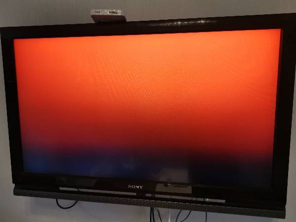 索尼电视机亮红灯打不开怎么回事
