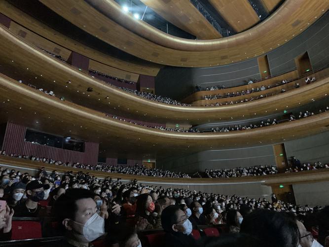 内蒙古呼和浩特市剧院的相关图片